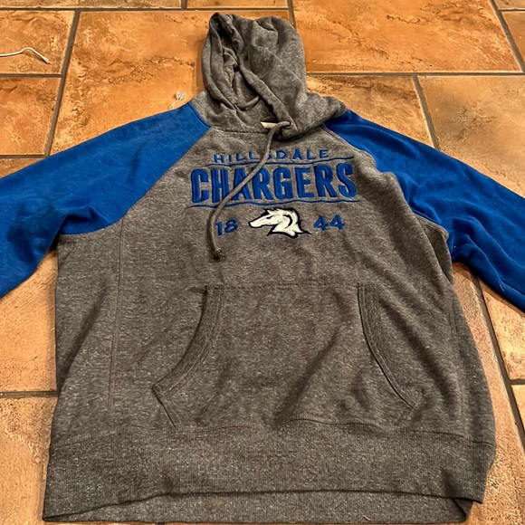 CAMPUS CREW SWEATSHIRT - Picture 1 of 9
